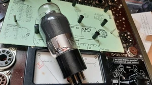 TUBO CINCO 6V6 PLACA NEGRA NOS n1141 - Imagen 1 de 4