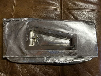Bolso de mano vintage Thierry Mugler Silver Star metálico plegable 14x7" Foto 1 de 4