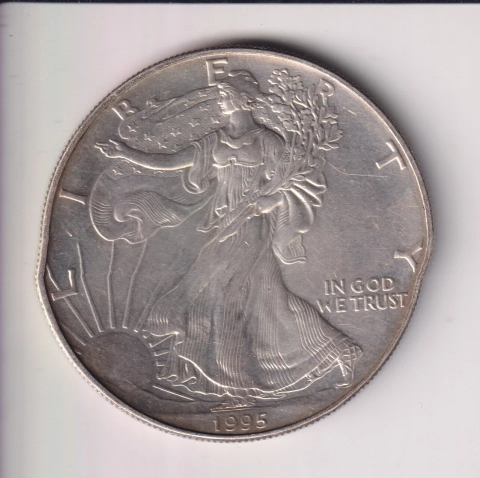 1995 AMERICAN SILVER EAGLE $1 DOLLAR 1 OZ .999 SILVER COIN UNITED STATE MINT - Image 1 of 2