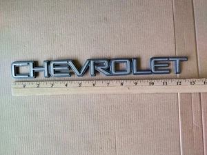 OEM 15998983 Rear Emblem Badge 92-07 Chevrolet Silverado Blazer Tahoe 13" MT1 - Picture 1 of 5