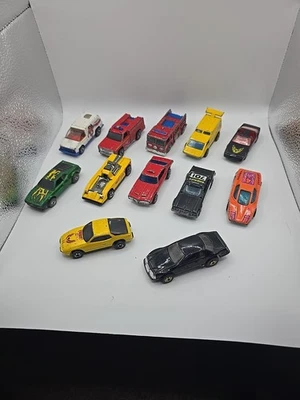 Из 12: Отдельные Hot Wheels Mattel Inc. Полицейский Пожарный Спорткар Халк Человек-паук. - Изображение 1 из 4