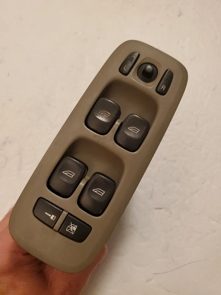 2005 2006 Volvo S60 S80 XC70 XC90 Master Window Switch 30739980 OEM - Image 1 of 4