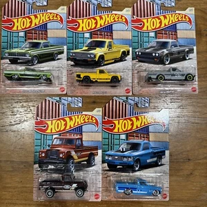 Hot Wheels Walmart Exclusive Pick Up Set of 5 Datsun Mazda Chevy Ford Land Rover - Picture 1 of 7