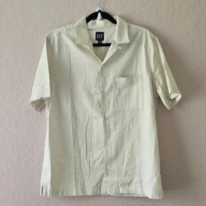 GAP Men’s Seersucker Short Sleeve Button-Up Shirt - Size M - Beige Cream NWOT - Picture 1 of 4