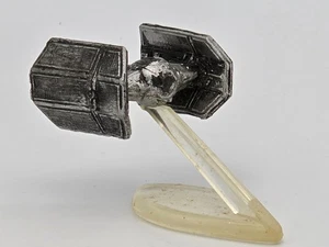 Micro Máquinas Galoob Coleccionistas Star Wars Darth Vader's TIE Fighter & Stand - Imagen 1 de 2