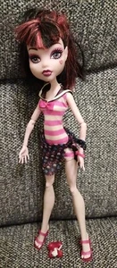 Monster High Skull Shores Draculaura Beach Fashion Doll Unboxed With Accessories - Picture 1 of 9