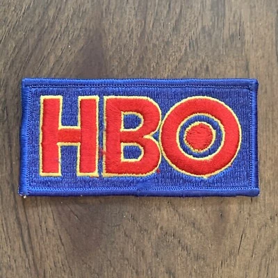 Parche HBO de colección años 80 recuerdos de televisión bordados azul rojo TV coleccionables Foto 1 de 4