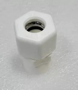 Plastic 1/2" Compression to 3/8" NPT Tube Adapter, Parker W8FC6, Lot of 25 - Picture 1 of 2