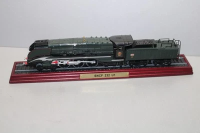 Atlas Standmodell einer Dampflok Serie 231 U1 SNCF Spur H0 #M995 - Bild 1 von 4