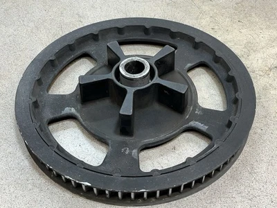 2012 Harley Davidson FLHR Road King Touring 后轮皮带滑轮 68T 链轮  — 第 1/4 张图片