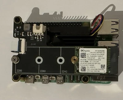 Raspberry Pi 5 8GB, Active Cooler, 256 Gb Nvme, 32 Gb SD Karte und Gehäuse - Bild 1 von 4