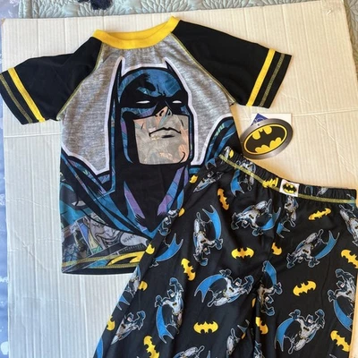 Boys Batman 2piece short sleeve/long Pant SZ small 6/7 flame resistant pajamas - Image 1 of 4