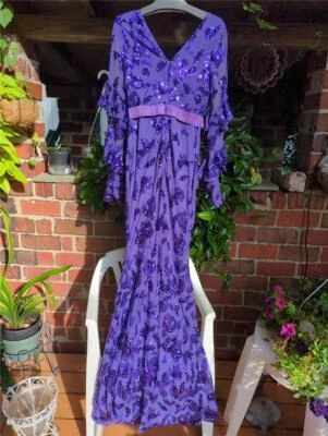 1980's PURPLE SEQUIN EMPIRE  LONG  DRESS BY MISS ORD 36" BUST-NOS Foto 1 de 4