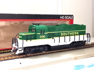 MODEL POWER 96751 LOCOMOTIVA DIESEL 2180 SOUTHERN SCALA H0 552578 - Foto 1 di 9