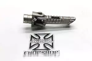 2006 SUZUKI GSXR1000 RIGHT FRONT FOOT REST PEG STEP - Picture 1 of 9