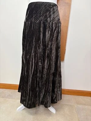 Falda Midi Karen Kane Terciopelo Negro M Plisada EE. UU. Gótica Hada Oscura Capricho Y2K Foto 1 de 4