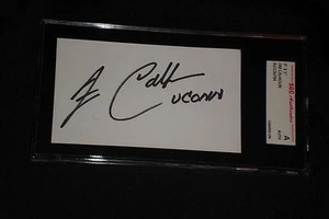 JIM CALHOUN HALL OF FAME SIGNED AUTOGRAPHED INDEX CARD UCONN SGC CERTIFIED - Imagen 1 de 1