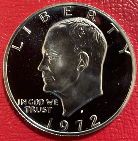 1972~S Eisenhower Dollar 40% Silver Proof Coin Ike From US Mint Coin Set Cover
