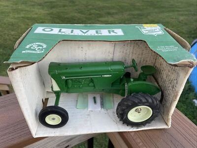 SPECCAST Oliver 770 Industrial - 1:16th wide front end  NIB SCT131 - Image 1 of 4