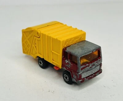 *READ* Vtg 1979 Matchbox Lesney Superfast MB36 Refuse Truck Metallic Red /Yellow - Image 1 of 4