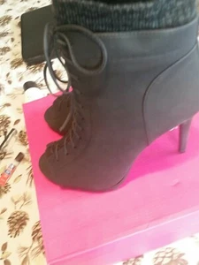 Damen ""Shoedazzle ""Karima-Stiefelette schwarz Größe 12 US, 10 UK  - Bild 1 von 16