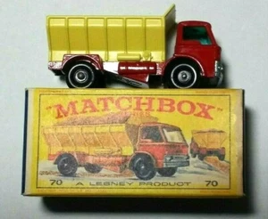 VINTAGE ORIGINAL BOX 1970 LESNEY MATCHBOX #70 FORD GRIT - SPREADING TRUCK - RED - Picture 1 of 10