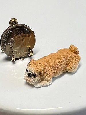 Casa de muñecas miniatura halcón coleccionable #A2269 perro toro acostado 1:24 Foto 1 de 4