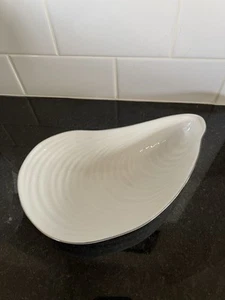 Michael Aram White Porcelain Platinum Trim Oyster Shell Bowl Retired - Picture 1 of 4