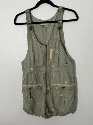 Anthropologie Pilcro Dessa Daisy Romper Size Medium - Image 1 of 4