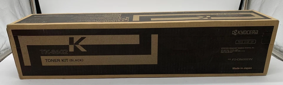 Cartucho de tóner negro genuino Kyocera TK-8602K (1T02MN0US0), fabricante de equipos originales Foto 1 de 1