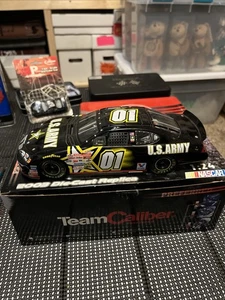 2004 Joe Nemechek US ARMY 1:24 Team Caliber Preferred NASCAR Diecast NEW - Picture 1 of 24