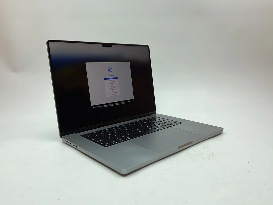 Apple A2485 M1 PRO 16 GB RAM 512 GB QWERTY US - Image 1 of 1