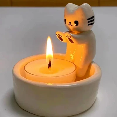 1pc Cute Kitten Candle Holder Resin Candlestick Home Aromatherapy Decor - NEW - Image 1 of 4