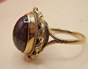Vintage 9k Yellow Gold Georgian Style CHUNKY Ring With Cabochon Garnet Size P - Picture 1 of 7