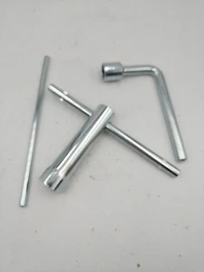 Makita XML08 36v Mower Wrench Set, New Unused Lawn Mower Tools - Picture 1 of 3