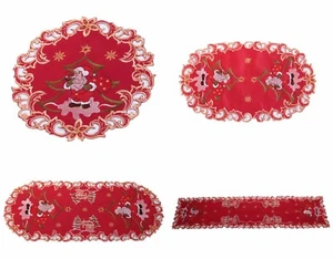 Stickerei, Tischdecke, Tischläufer, Weihnachten Weihnachtsmann vor Tannenbaum Ro - Bild 1 von 5