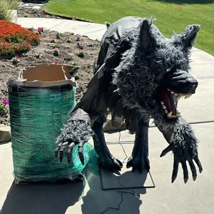 Spirit Halloween Howling Werewolf Animated Prop Lifesize Animatronic Eyes Light - Picture 1 of 15