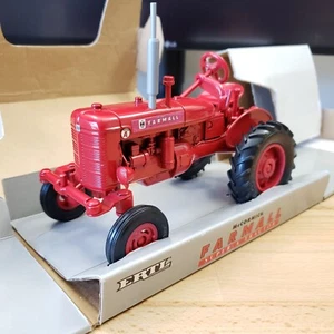 Ertl McCormick Farmall Super A Tractor Diecast 1:16 - Picture 1 of 16