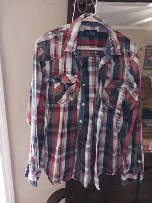 Camisa para hombre COMPANY OCHENTA ONE 81, botón abajo, rojo, blanco, azul y verde a cuadros, L Foto 1 de 4