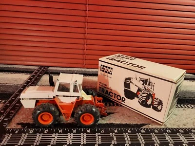 Case 4890 1/35 Diecast Farm Tractor Replica Collectible By Conrad - Image 1 of 4