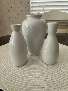 Vintage Milk White Bud Vase Set Of 3 Japan 5” & 6” - Picture 1 of 12