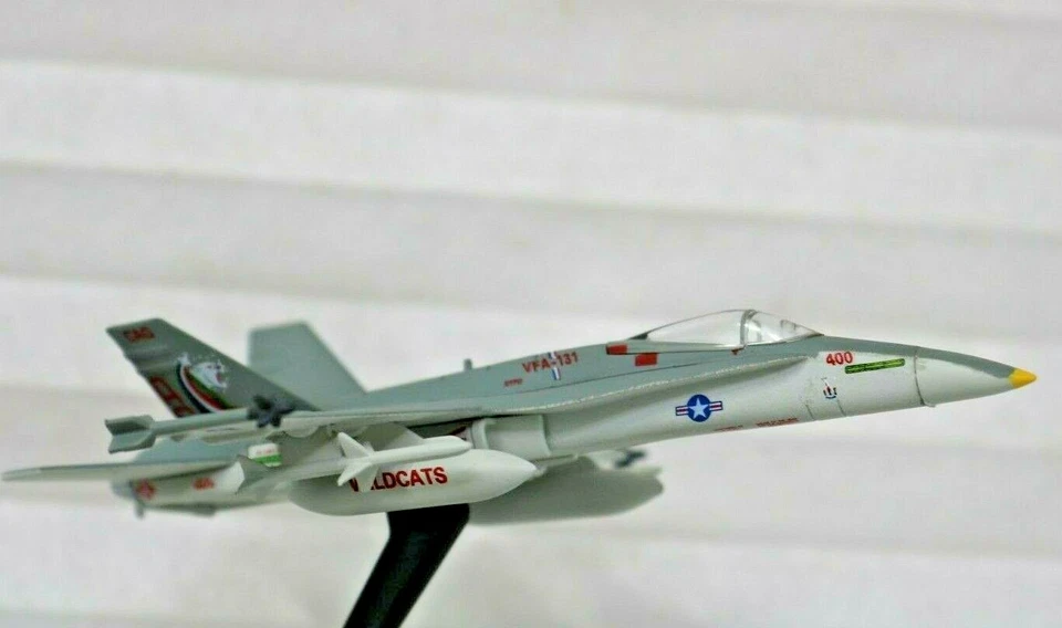 Daron Worldwide Trading F/a-18c Vfa131 Wildcats Vehicle