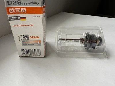 NUEVO OSRAM Xenarc Clásico Xenón Faros Coche Bombilla D2S 66240CLC (Único) Foto 1 de 4