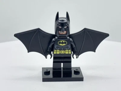LEGO Super Heroes Batman Black Wings Minifigure - sh0048 - Set 10937 - Image 1 of 3