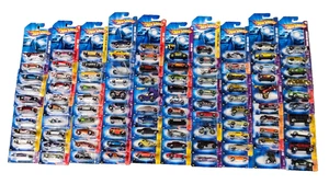 Enorme ENORME Hot Wheels 2007 LOTTO DI 100 NO DOPPIA CUSTODIA FRESCA! - Foto 1 di 5