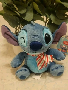 SELTEN Disney Lilo und Stitch Holiday Plüsch / halb Cracking up - Neu mit Etikett - Bild 1 von 5