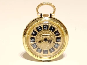 VINTAGE LUXURY GOLD TONE LADIES SMALL POCKET MECHANICAL WATCH PENDANT"INGERSOLL" - Picture 1 of 12