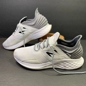 New Balance Fresh Foam ROAV Womens Gray Sneakers Shoe Size 10 - Picture 1 of 11