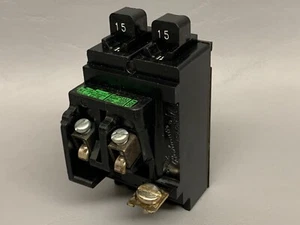 Bulldog P1515 Twin BREAKER Pushmatic apto para cualquier lugar del autobús sin pestaña CLT 15 amperios 120 V - Imagen 1 de 6