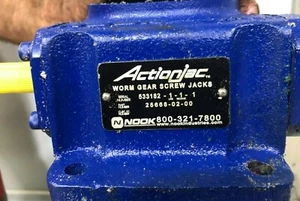 NOOK Actionjac Worm Gear Screw Jacks #533182-1-1-1 - Picture 1 of 3